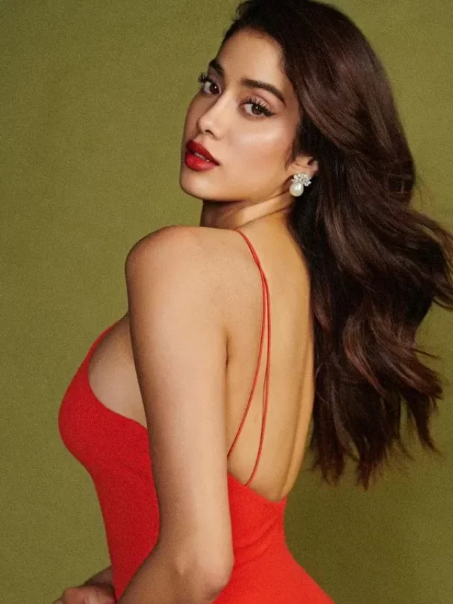 Janhvi Kapoor’s hot red bodycon dress