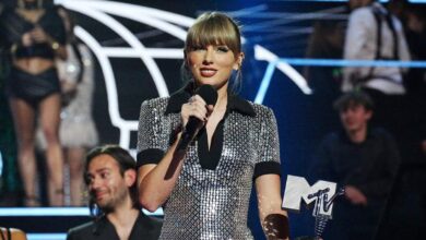 Taylor Swift won Best Artist